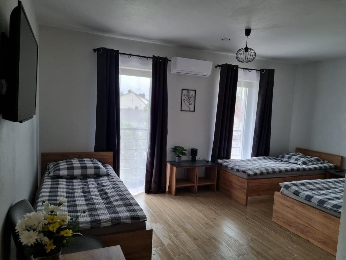 Pokoje Pod Wietrznia Kielce Buitenkant foto